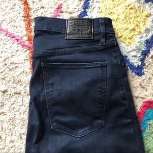 Levi Mile High Super Skinny high rise size 29x30